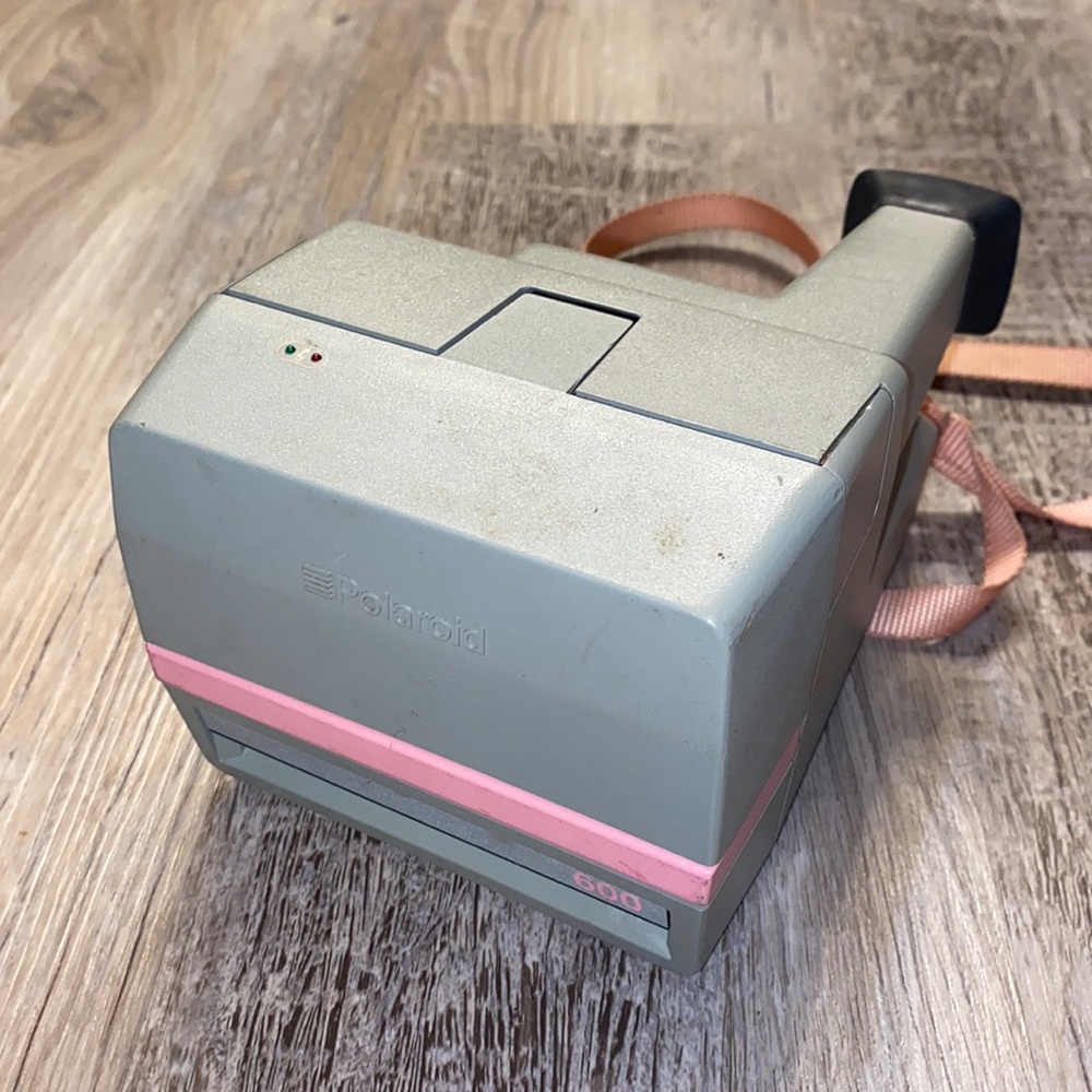 Polaroid Cool Cam 600, used with love - Picture 6 of 12